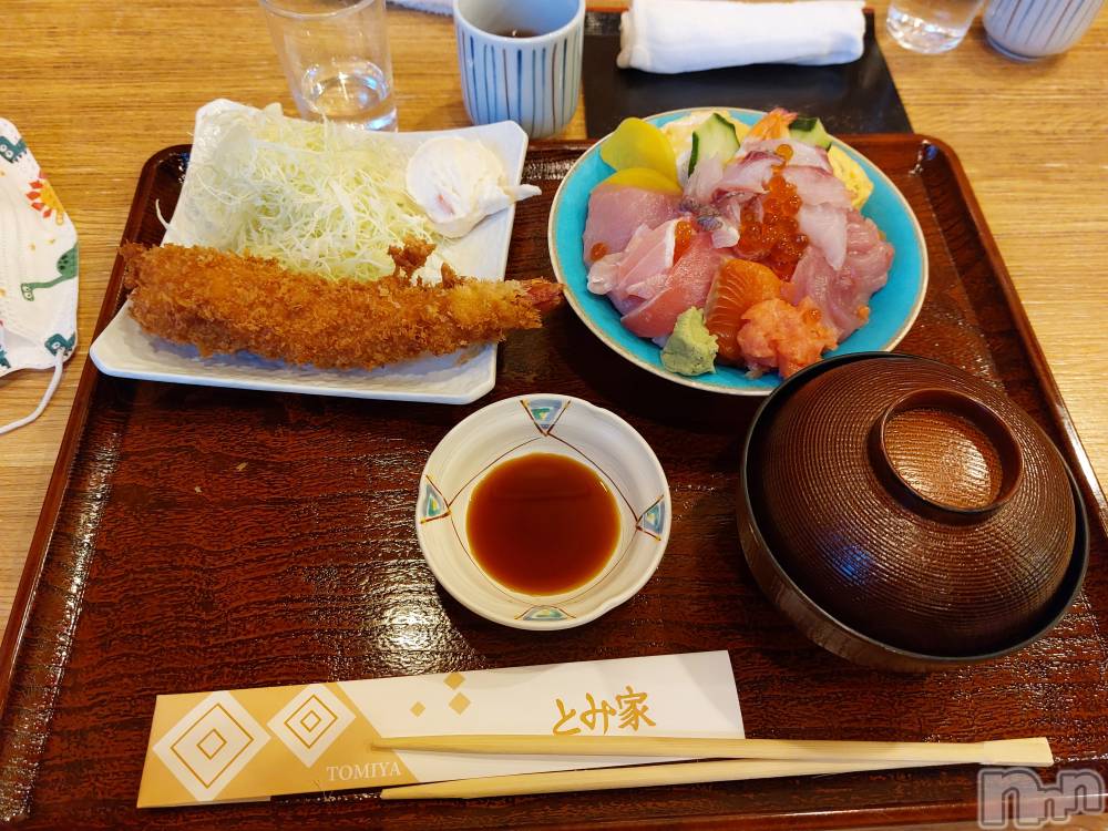 �����������Х��顦����ֽϽ�����Х��� Lips(���奯���祭��Х����åץ�) �Ϥ��4��11���̥�֥����֤���Ф��😘��