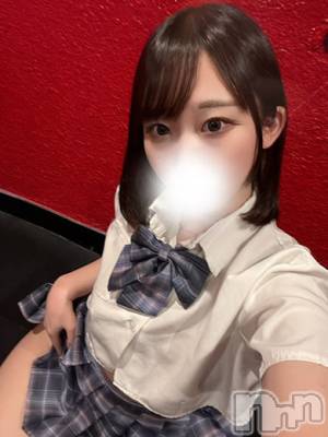 さな(25) 身長153cm、スリーサイズB84(D).W57.H83。 全力！！乙女坂46在籍。