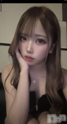 ��������ˤ��륭��Х��顦����֡�Lounge Evo(�饦�󥸥���)�פΥ��㥹�ȡ֤줤�ʡפξҲ����