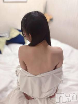 長岡デリヘル ROOKIE(ルーキー) なほ(21)の4月21日写メブログ「まだ寝ないでね？」