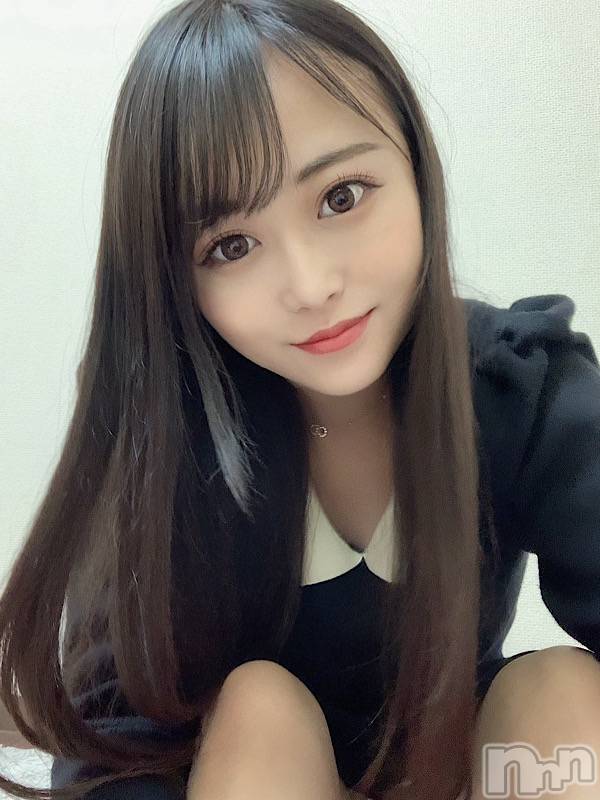 新多ゆいひ