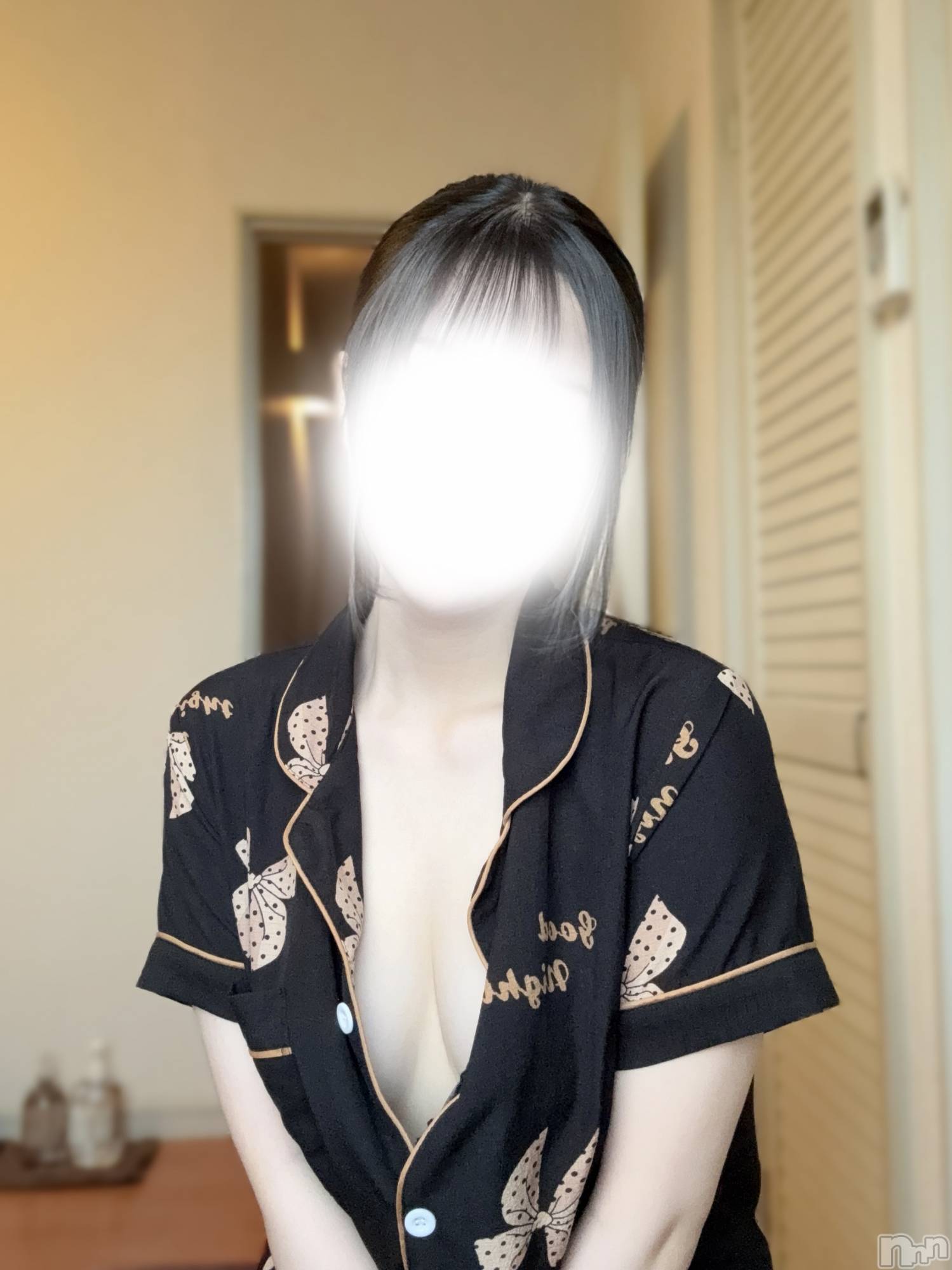 新潟メンズエステMYIRO　-マイロ-(マイロ)なぎさ(21)の2026年10月1日写メブログ「一緒にお昼休憩しよ」