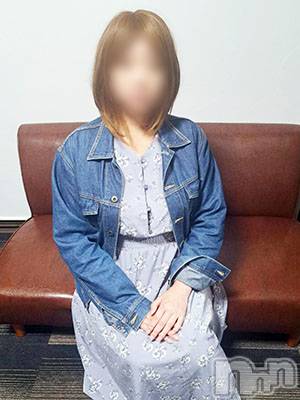 みく(39) 身長161cm、スリーサイズB93(E).W60.H90。新潟デリヘル 熟女の風俗 最終章(ジュクジョノフウゾクサイシュウショウ)在籍。