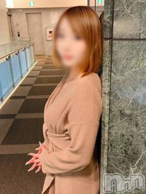 せり(♪)(25) 身長162cm、スリーサイズB86(D).W58.H85。上越デリヘル HONEY(ハニー)在籍。