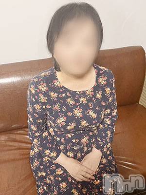 みこ(53) 身長155cm、スリーサイズB85(C).W60.H88。新潟デリヘル 熟女の風俗 最終章(ジュクジョノフウゾクサイシュウショウ)在籍。