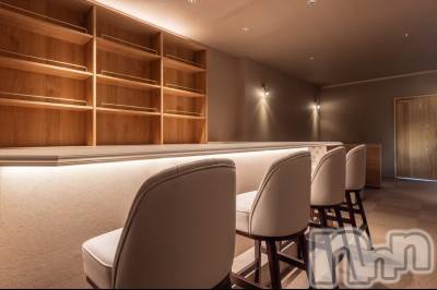 ���ܱ������ʥå��������륺�С� Lounge Aivy(�饦�󥸥���������)��Ź�ޥ��᡼������