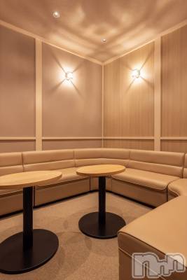 ���ܱ������ʥå��������륺�С� Lounge Aivy(�饦�󥸥���������)��Ź�ޥ��᡼������