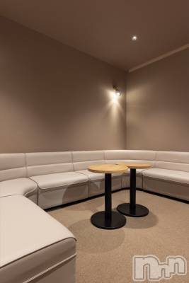 ���ܱ������ʥå��������륺�С� Lounge Aivy(�饦�󥸥���������)��Ź�ޥ��᡼������