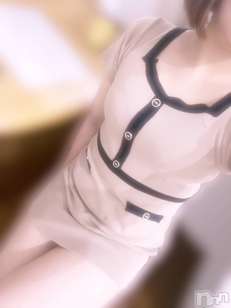 新潟メンズエステTHE PREMIUM SPA(ザ プレミアムスパ) 小鳥ちゃん(24)の8月7日写メブログ「意外な家族構成」