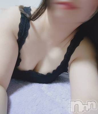 ももか(36) 身長165cm、スリーサイズB105(D).W91.H100。三条デリヘル 新潟三条燕ちゃんこ(ニイガタサンジョウツバメチャンコ)在籍。