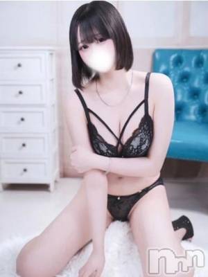 せれん(♪♪)(18) 身長163cm、スリーサイズB85(C).W56.H84。上越デリヘル HONEY(ハニー)在籍。