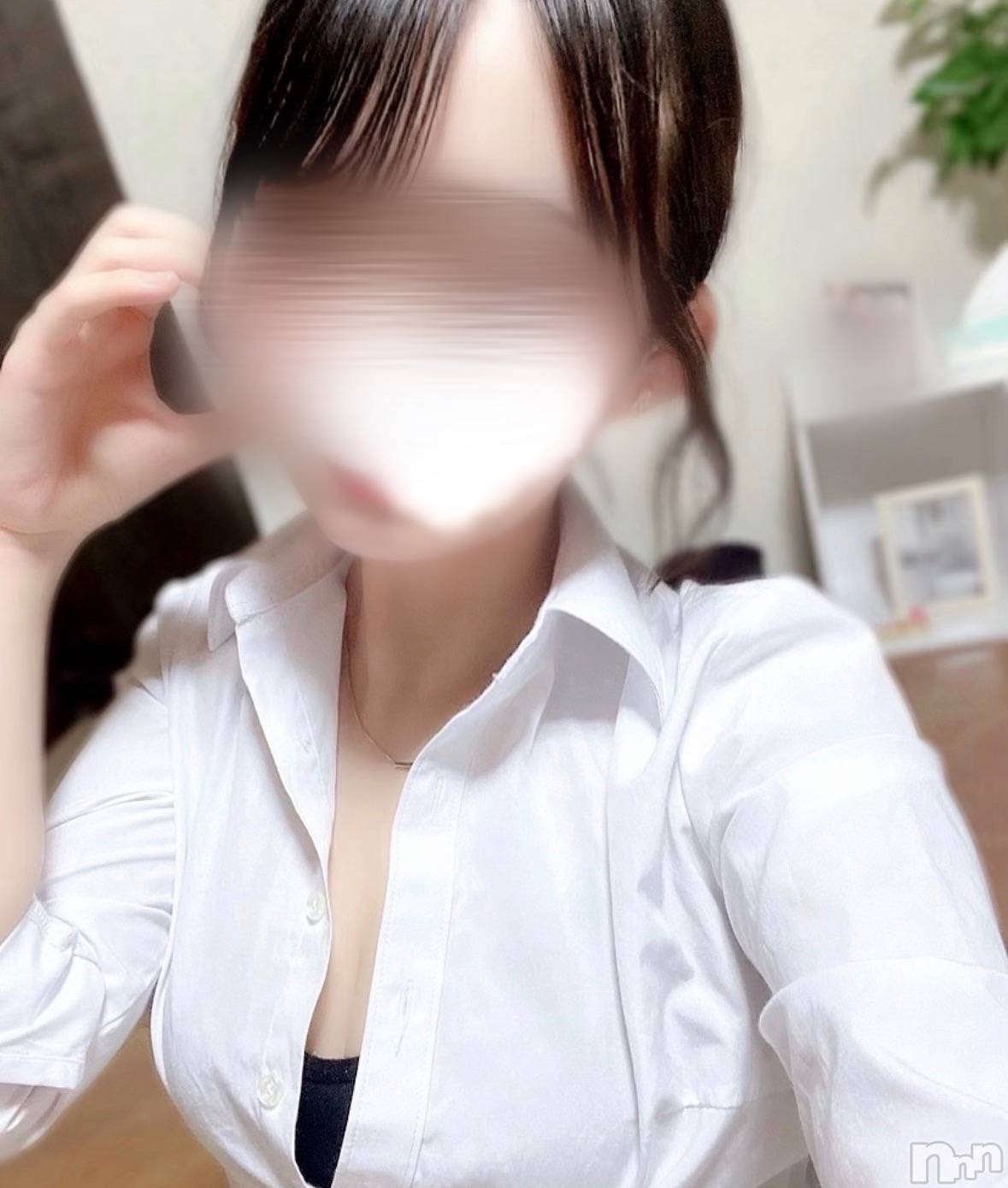 新潟メンズエステTHE PREMIUM SPA(ザ プレミアムスパ)【新人】白星さや(23)の2026年10月11日写メブログ「本日22:30～🈳🤍」