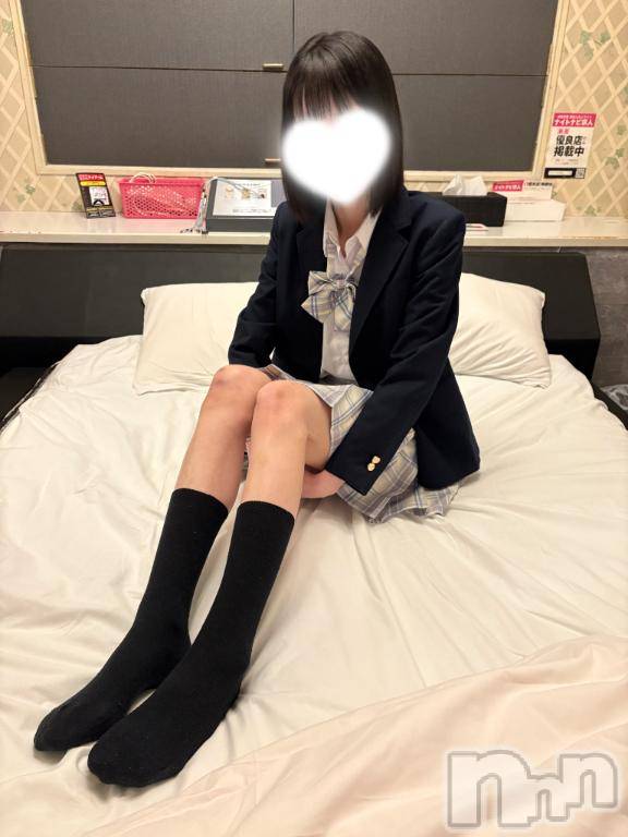 長岡デリヘル純・無垢(ジュンムク)ゆめ(19)の2026年4月29日写メブログ「今月ラストー！🙃」