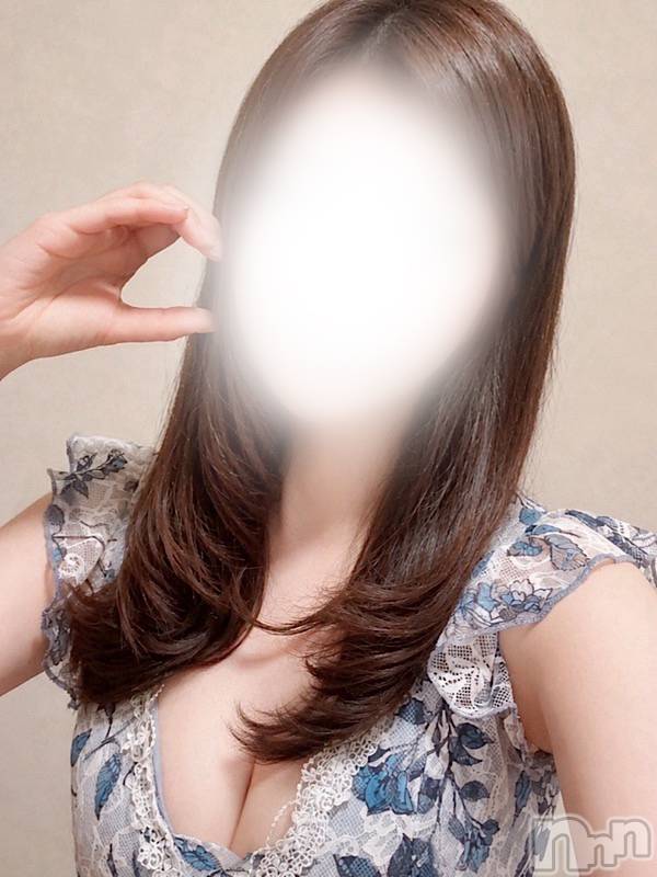 晴菜乃みと