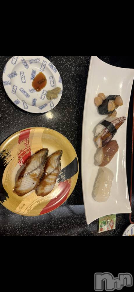 �����������Х��顦����ֽϽ�����Х��� Lips(���奯���祭��Х����åץ�) ������8��9���̥�֥����֤����Ǥ�💕��