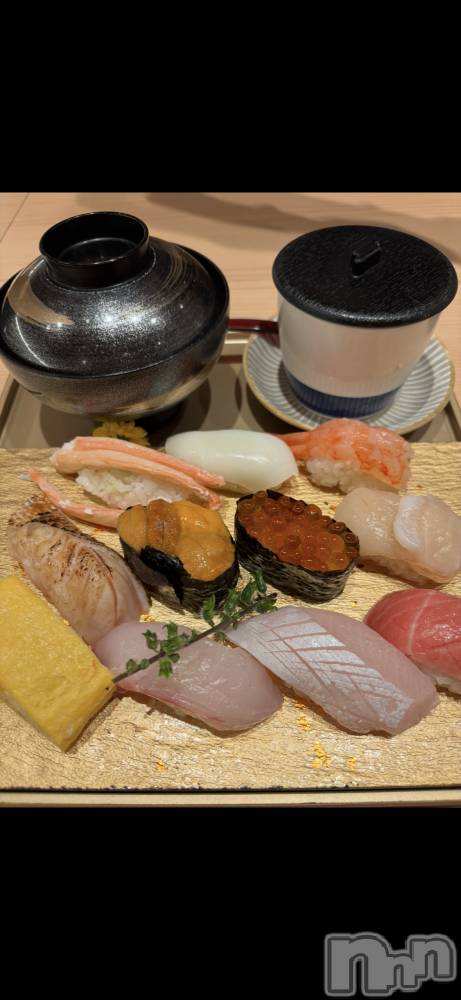 �����������Х��顦����ֽϽ�����Х��� Lips(���奯���祭��Х����åץ�) ������10��20���̥�֥����֤����Ǥ�💕��