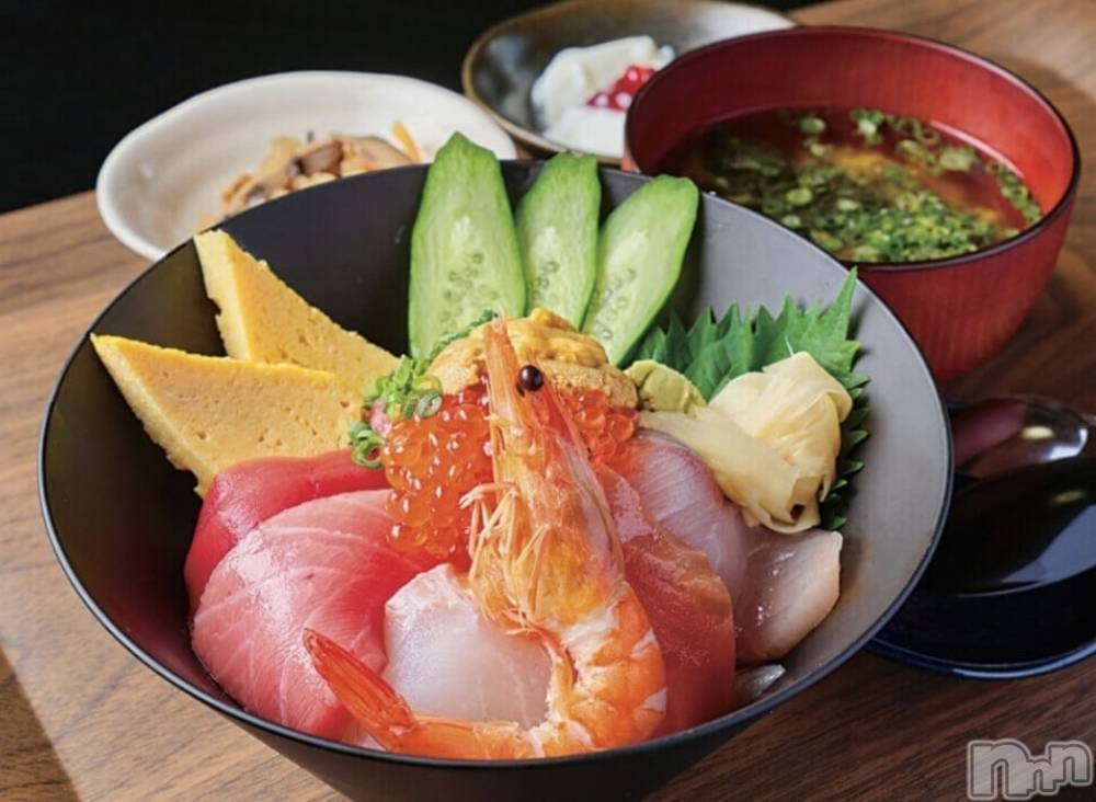 �����������Х��顦����ֽϽ�����Х��� Lips(���奯���祭��Х����åץ�) �꤫��9��30���̥�֥�����20������жФ��ޤ�💕��