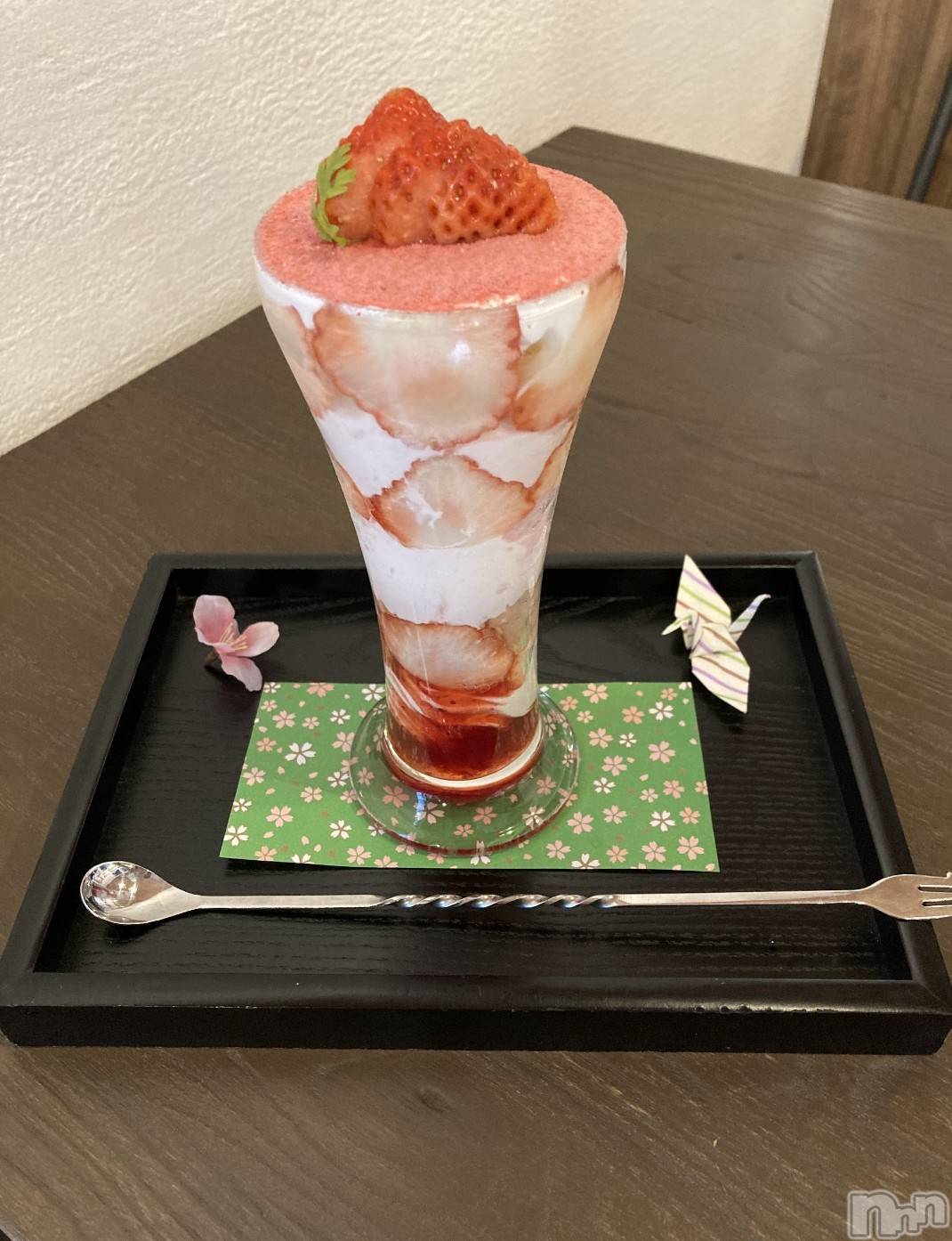 �����������Х��顦����ֽϽ�����Х��� Lips(���奯���祭��Х����åץ�) ��2026ǯ10��16���̥�֥�����21������жФ��ޤ�💕��