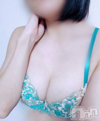 めい(22) 身長160cm、スリーサイズB87(D).W58.H85。新潟デリヘル Cerulean(セルリアン)在籍。