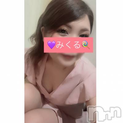 新潟メンズエステ 愛ぃ撫 -アィーブ-(アイーブ) みくる(37)の7月17日写メブログ「じめじめすると身体だるくなりません？🥺」