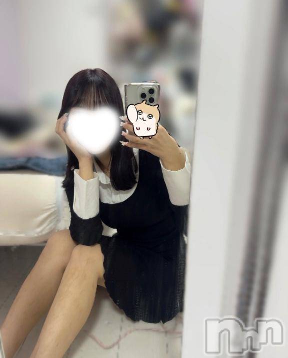 新潟デリヘル奥様特急 新潟店(オクサマトッキュウニイガタテン)らのあ(19)の2026年5月25日写メブログ「ﾅﾃﾞﾅﾃﾞ♡」