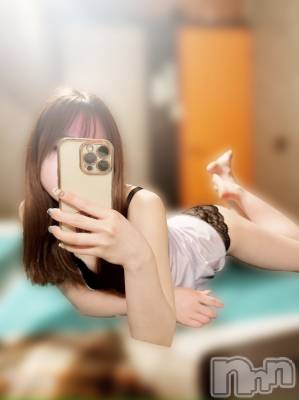 新人なみ☆デリヘル(22) 身長151cm、スリーサイズB84(C).W57.H85。新潟デリヘル 新潟デリヘル委員会 HOPE -ホープ-(ニイガタデリヘルイインカイホープ)在籍。