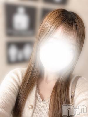 HINA(20) 身長158cm、スリーサイズB().W.H。新潟メンズエステ CHANEL(シャネル)在籍。