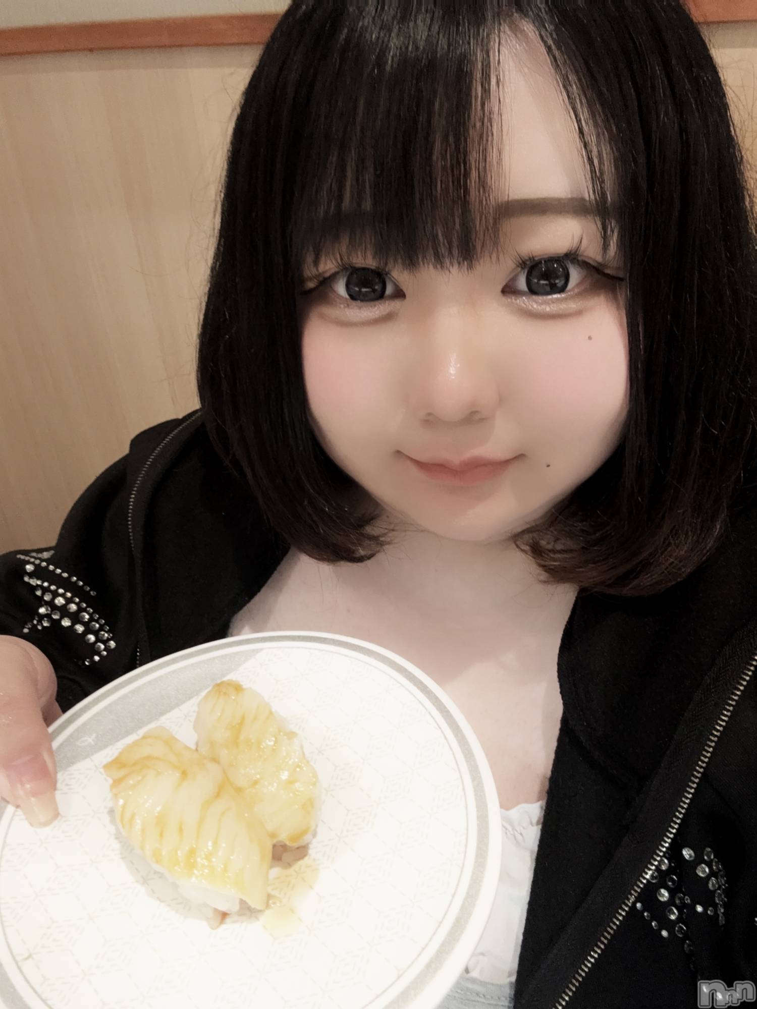 上越デリヘル上越最安値！奥様Deli急便(ジョウエツサイヤスネ！オクサマデリキュウビン)新人　なのか(23)の2026年6月3日写メブログ「お寿司が大好きなのかちゃん🍣」