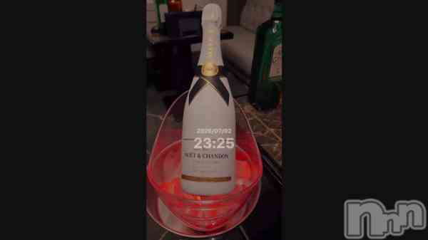 ��🍾✨️��