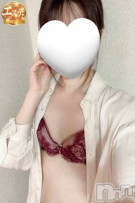 すみれ(28) 身長164cm、スリーサイズB84(C).W56.H86。新潟デリヘル La Muse(ラミューズ)在籍。