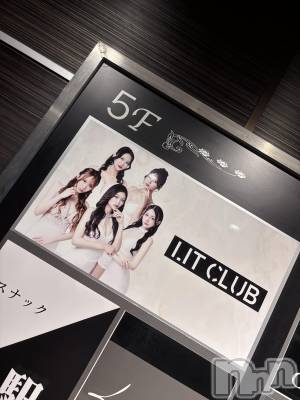 �����������Х��顦�����LIT CLUB(��åȥ����) Ria��8��6���̥�֥����֥�˥塼�����