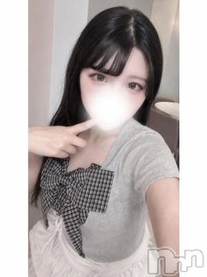 みや(♪♪)(特別料金)(20) 身長161cm、スリーサイズB85(E).W55.H83。上越デリヘル HONEY(ハニー)在籍。