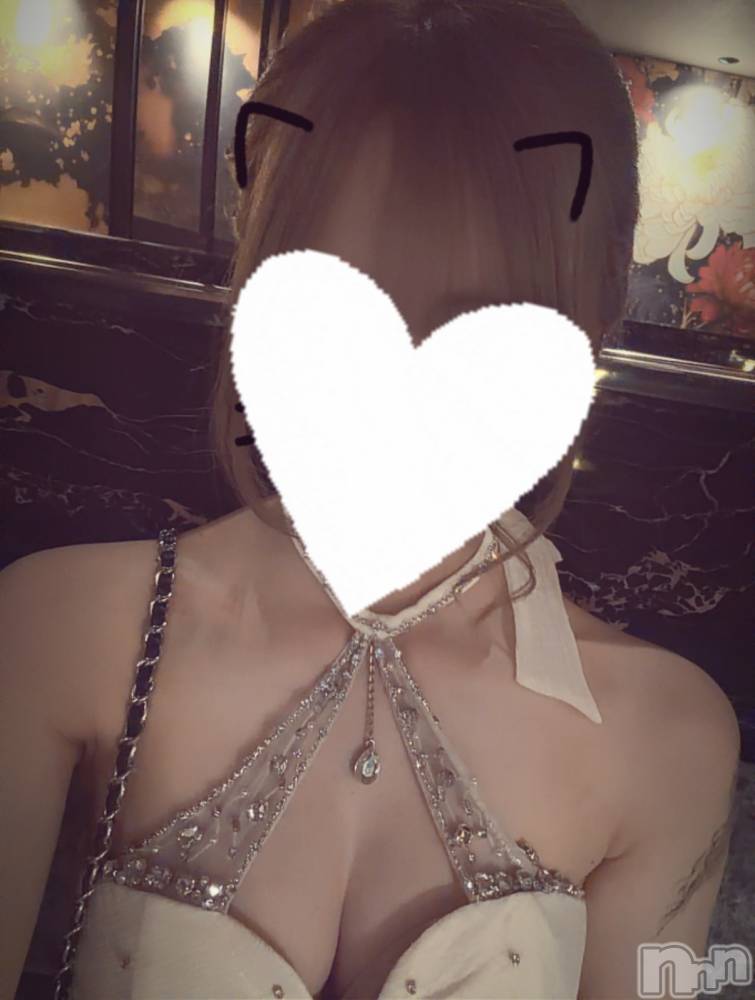 ���ܱ�������Х��顦�����CLUB FOUR LEAF(�ե����꡼��) ���ʤ�6��19���̥�֥�����🤍🤍🤍��