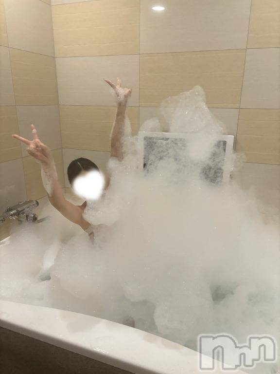 長岡デリヘルROOKIE(ルーキー) みこと☆プラチナ(20)の9月18日写メブログ「あわあわまみれ🛁🫧」