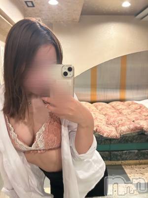 はな(18) 身長158cm、スリーサイズB88(E).W56.H86。新潟デリヘル Cocoru(ココル)在籍。