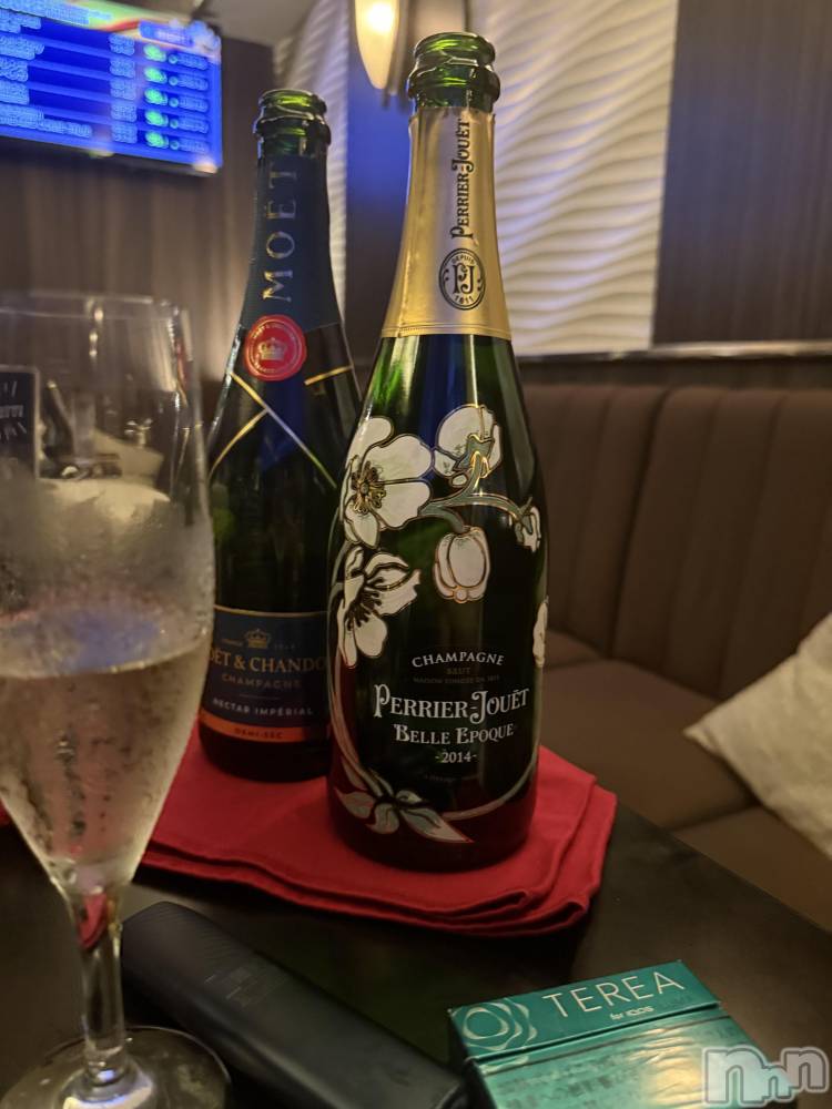 ��Ʋ����Х��顦�����Lounge Veranda(�饦�󥸥٥���) �椦�ʤ�7��10���̥�֥�����7��10�� 18��54ʬ�Υ֥�����