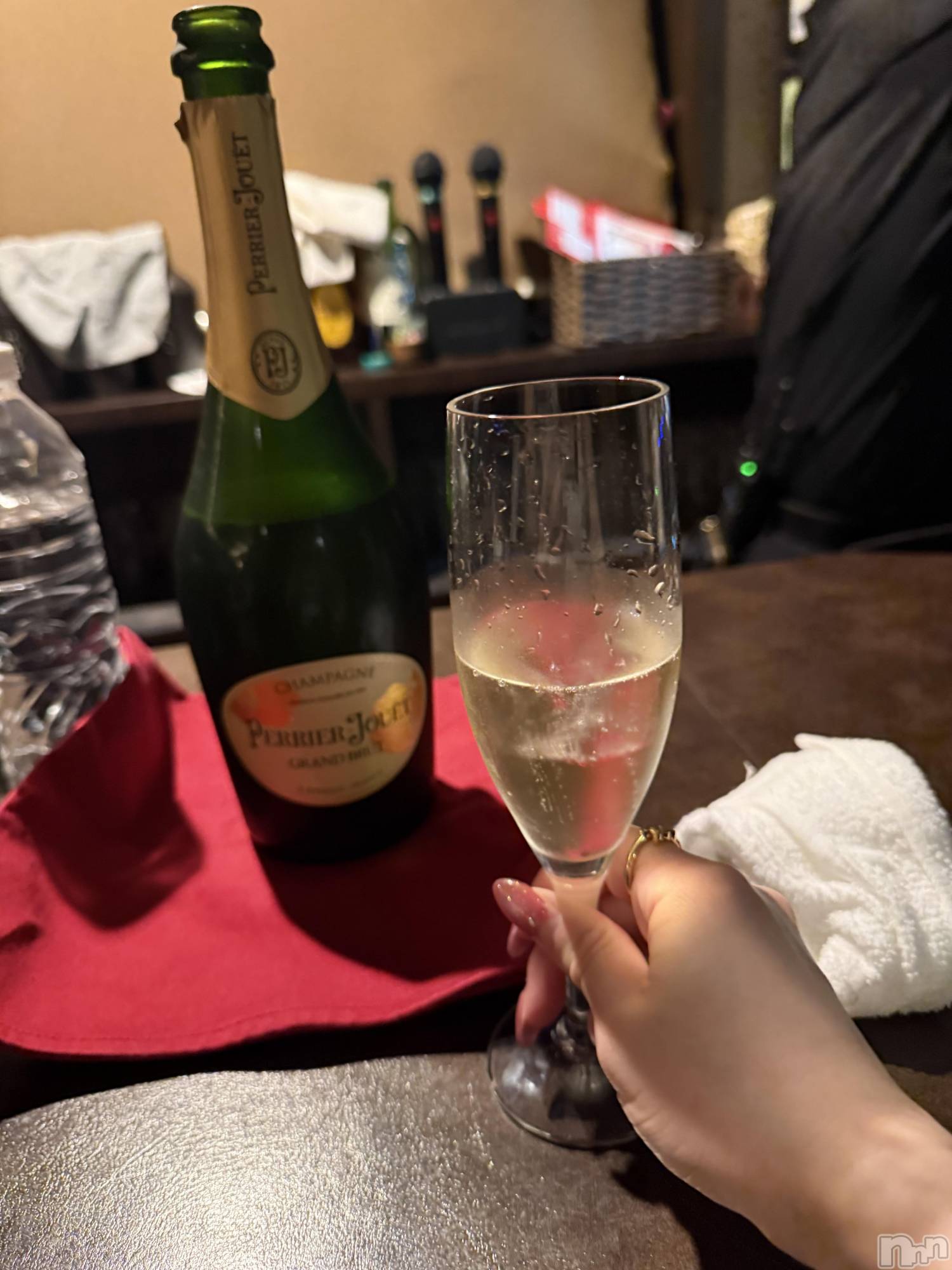 ��Ʋ����Х��顦�����Lounge Veranda(�饦�󥸥٥���) ��2026ǯ7��19���̥�֥�����7��19�� 16��47ʬ�Υ֥�����