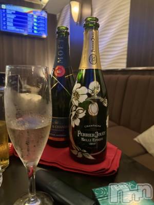 ��Ʋ����Х��顦�����Lounge Veranda(�饦�󥸥٥���) �椦�ʤ�7��10���̥�֥�����7��10�� 18��55ʬ�Υ֥�����