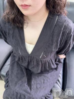 新潟デリヘル 奥様特急 新潟店(オクサマトッキュウニイガタテン) おぼろ(22)の6月27日写メブログ「初めまして（緊張しています）」