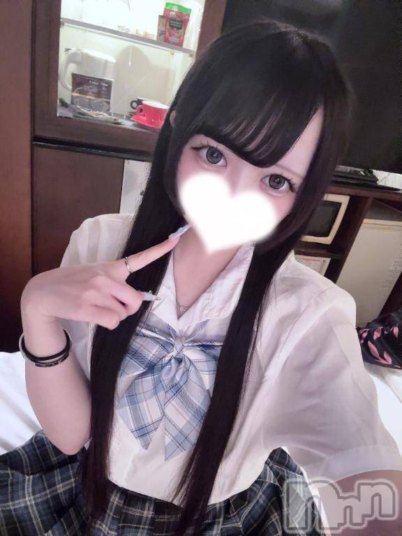 長岡デリヘルROOKIE(ルーキー) さえ(18)の7月3日写メブログ「華金‼️お兄さん不足🥲えちえちで会いに来てね」