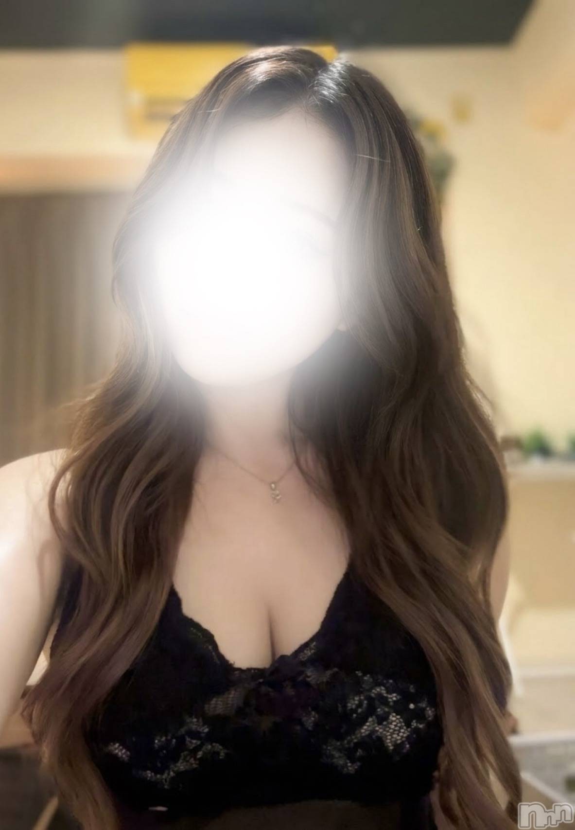 新潟メンズエステ雅-MIYABI-(ミヤビ)かえで(21)の2026年10月6日写メブログ「密着すき？💗」