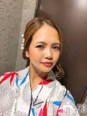 ��Į�ˤ��륭��Х��顦����֡�lounge Garden(�饦�󥸥����ǥ�)�פΥ��㥹�ȡ�SEIKO�פξҲ����