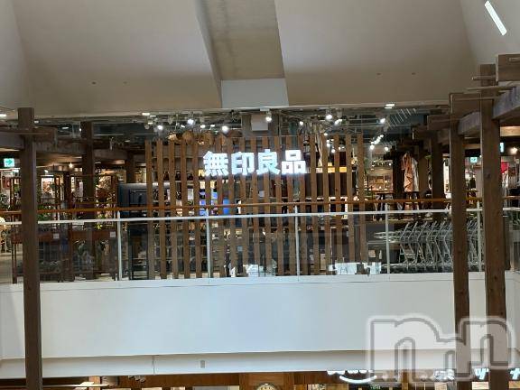 新潟デリヘル五十路マダム新潟店(カサブランカグループ)(イソジマダムニイガタテン) 瀬戸内麻友(45)の10月17日写メブログ「昨日はお出かけしてきました♡🐬」