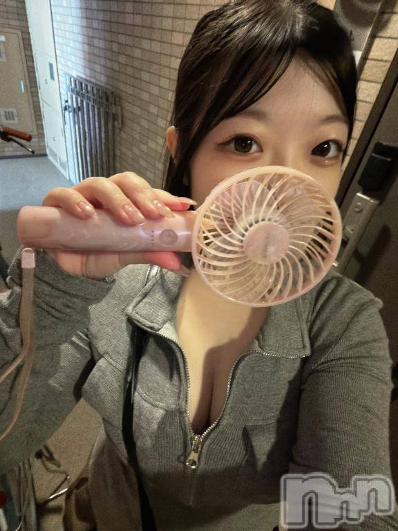 新潟デリヘル奥様特急 新潟店(オクサマトッキュウニイガタテン)つくし(20)の2026年7月4日写メブログ「突然だけど‼️」