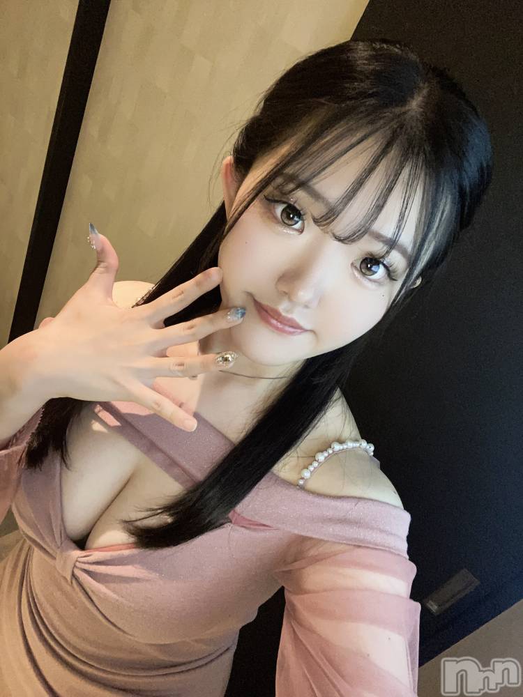 ���ܱ�������Х��顦�����club Eight(����֡�������) ���Ϥ��7��28���̥�֥����֤ʤ�ǥ���о�ˤʤä��Τ���💭��