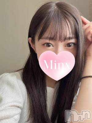 恋歌【新人】(23) 身長155cm、スリーサイズB86(G以上).W55.H82。新潟デリヘル Minx(ミンクス)在籍。