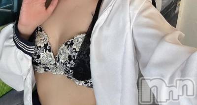 新潟デリヘル 奥様特急 新潟店(オクサマトッキュウニイガタテン) つきみ(26)の7月24日写メブログ「ブルーシャトー 37号室のお兄様」