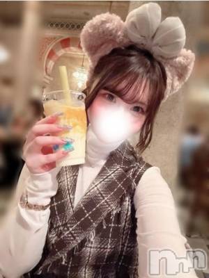 ひかり(♪♪)(特別料金)(19) 身長163cm、スリーサイズB85(D).W56.H83。上越デリヘル HONEY(ハニー)在籍。