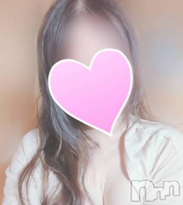 ほたる・4日入店(35) 身長149cm、スリーサイズB87(C).W57.H86。新潟デリヘル 人妻不倫処　桃屋　新潟店(ヒトヅマフリンドコロモモヤ)在籍。