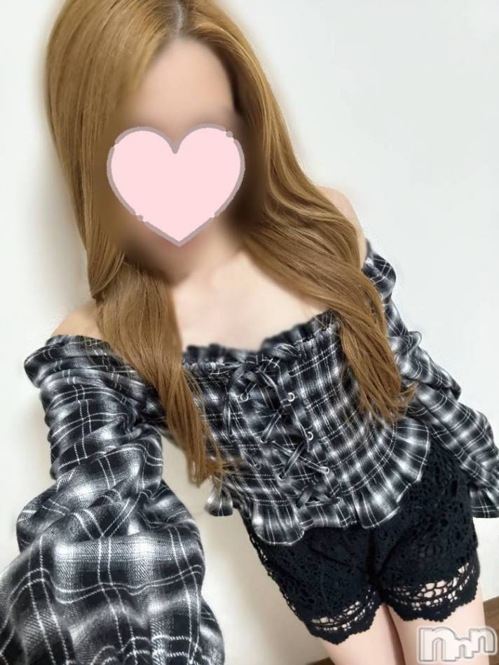 新潟デリヘル(クリシュ)の2026年10月5日お店速報「美尻•美脚かなえちゃんエロ過ぎるスレンダー美女オススメです」